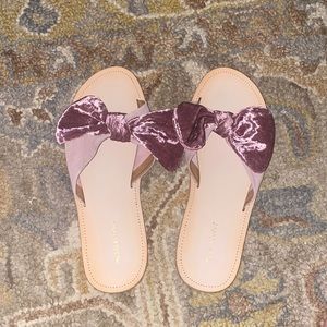 NEVER worn Womens Sandal with Velvet Bow